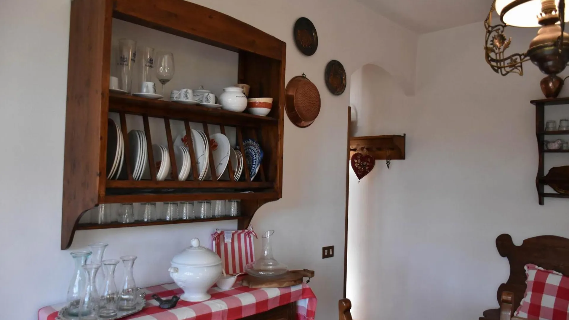 Casa Aia Sole With Pool, A/C, Garden, Barbecue Daire Massarosa