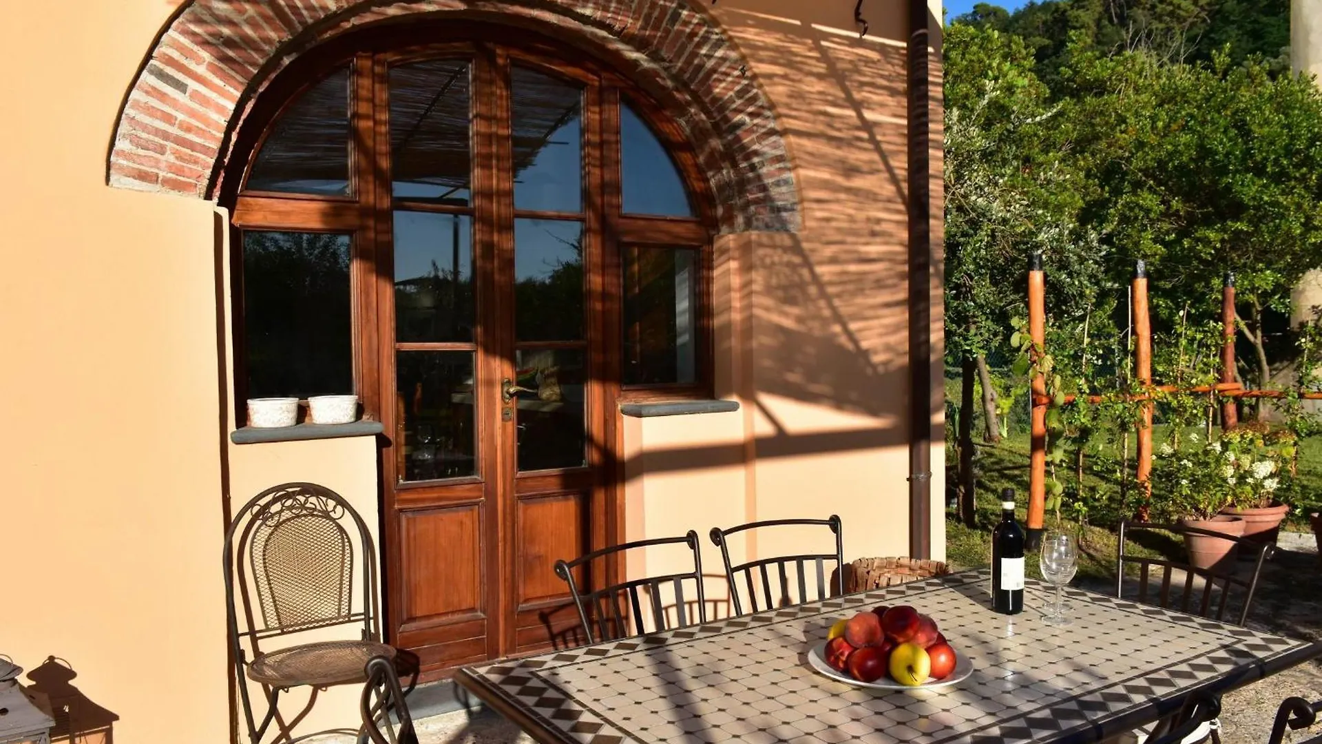 Casa Aia Sole With Pool, A/C, Garden, Barbecue Daire Massarosa 0*,