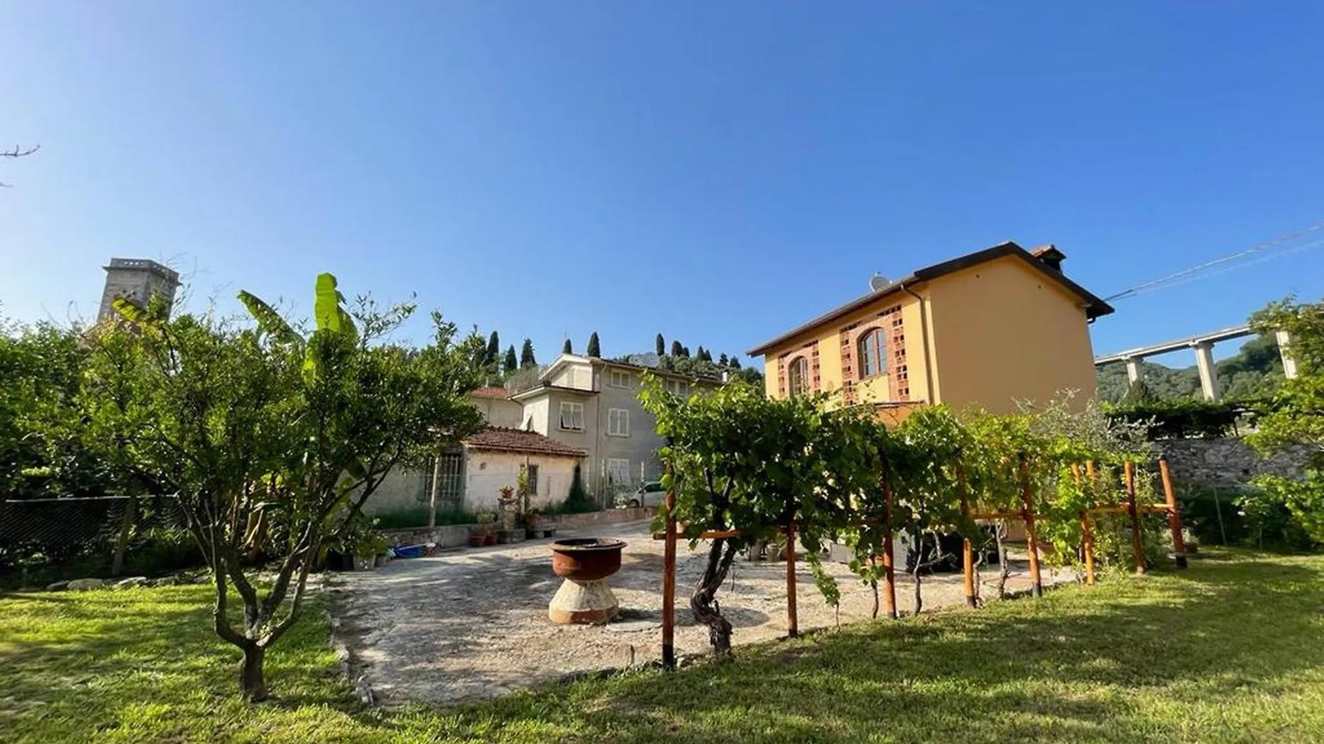 Casa Aia Sole With Pool, A/C, Garden, Barbecue Daire Massarosa
