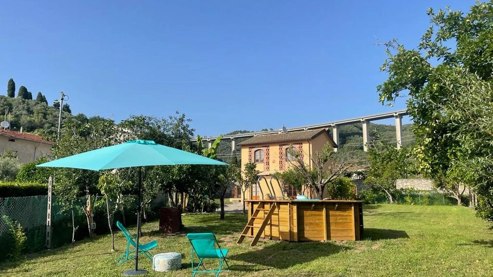 Casa Aia Sole With Pool, A/C, Garden, Barbecue Daire Massarosa