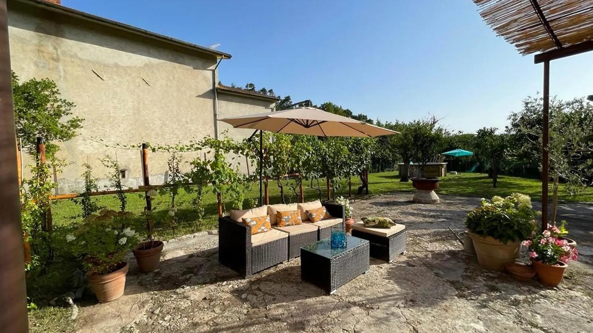 Casa Aia Sole With Pool, A/C, Garden, Barbecue Daire Massarosa